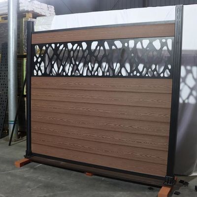 Łatwa instalacja Panele ogrodzeniowe Wpc 1,8 m * 1,8 m Co Extrusion Deski zewnętrzne