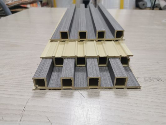 Wewnętrzny panel ścienny WPC o wymiarach 160 x 24 mm