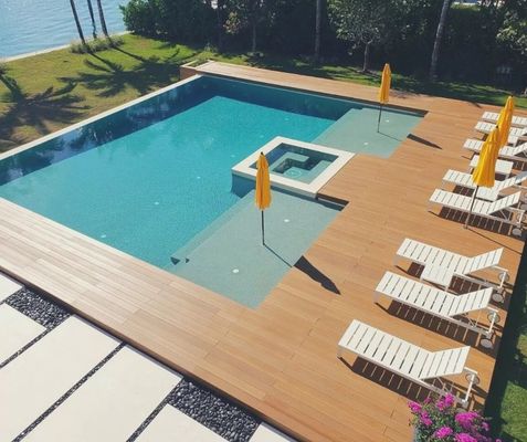 Producent fabryczny Wpc 3D Panele ścienne sidingowe Deska zakrzywiona okładzina ścienna z drewna