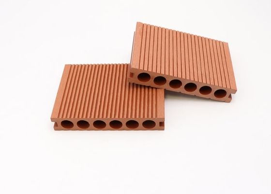 Ognioodporny WPC Floor Decking Ziarno drewna Wodoodporny kompozyt zewnętrzny