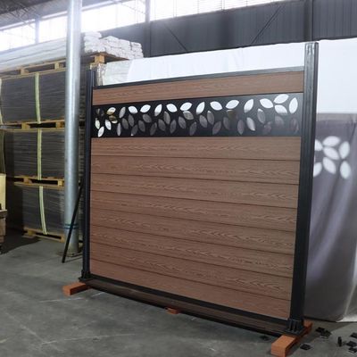 Drewniany panel ścienny Wpc ogrodzeniowy na zewnątrz domu