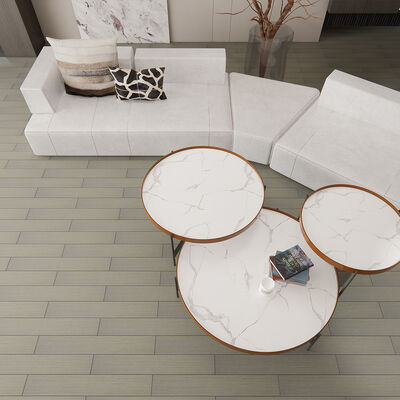 Przystosowane do budżetu, zdejmowalne, laminowane płytki podłogowe, naklejki do czasowego pokrycia lub remontu mieszkania