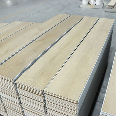 Podłogi SPC E0 z formaldehydem, surowiec wapienny, trwałe rozwiązanie podłogowe do zastosowań komercyjnych i mieszkalnych