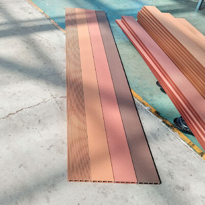 System panelów ściennych zewnętrznych WPC wodoodporny kompozyt z drewna i tworzyw sztucznych do ścian zewnętrznych