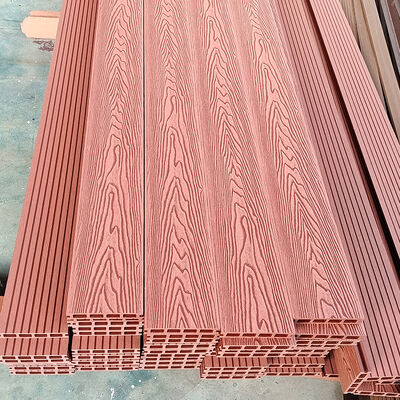 Długotrwałe podłogi zewnętrzne WPC.