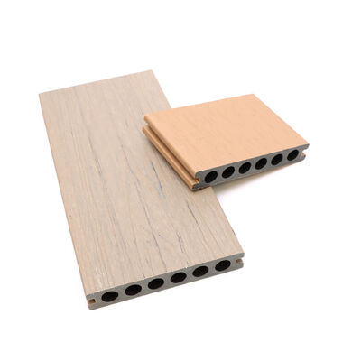 Wytrzymałe zewnętrzne panele ścienne WPC zewnętrzne wodoodporne drewno kompozytowe do długotrwałego użytku na zewnątrz