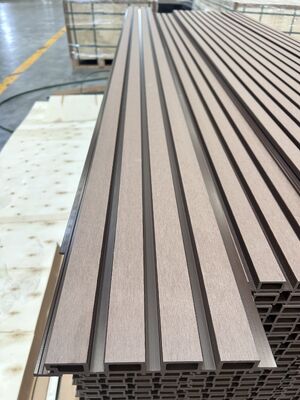 Wytrzymałe ognioodporne zewnętrzne płyty ścienne z kompozytu WPC Toungue And Groove