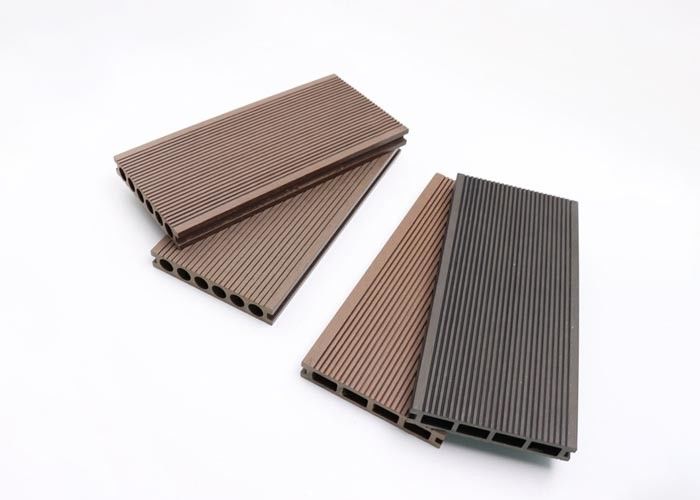 Panel ścienny z drewna kompozytowego z drewna kompozytowego Zewnętrzny panel ścienny WPC Okładzina ścienna PE Co Extrusion