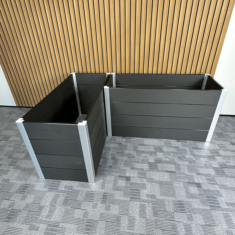 Wielkie podniesione łóżko ogrodowe do ogrodzenia roślin roślin