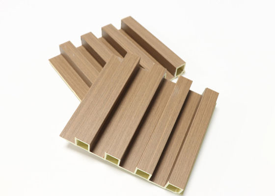 Laminowanie w kolorze drewna Ziarno Wnętrze Panel ścienny WPC Dekoracja wnętrz Panele ścienne