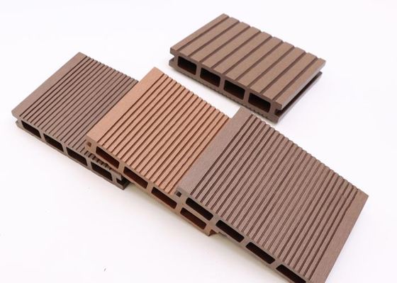 Ukryj ramę Podłoga ogrodowa WPC Decking 18 mm Łatwa instalacja Nowoczesny design