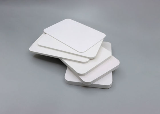 Plastikowe 4x8ft Wewnętrzne dekoracyjne białe płyty z pianki PVC Materiał meblowy