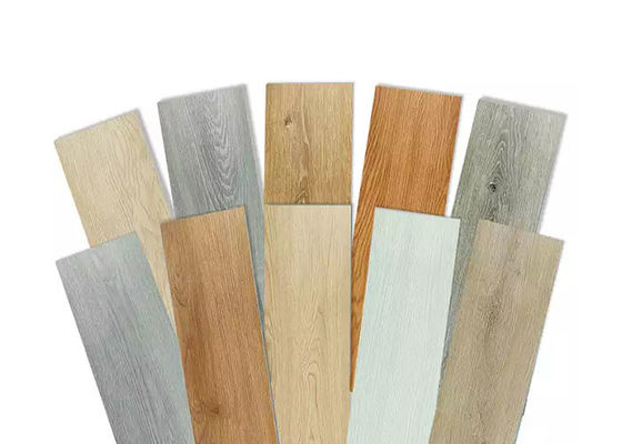 Struktura drewna Płyta winylowa SPC Podłoga 1220 x 180 mm Kamienny rdzeń z tworzywa sztucznego Sztuczne kliknięcie