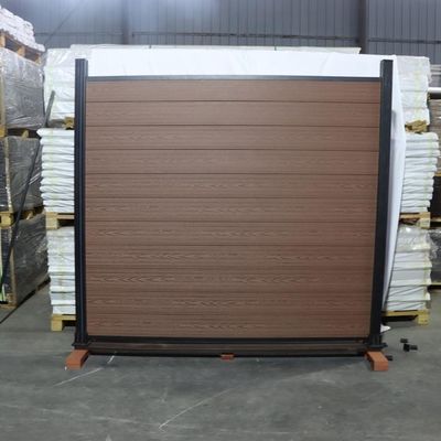 Łatwa instalacja Panele ogrodzeniowe WPC Drewno kompozytowe Prywatność Ogród Aluminiowy słupek
